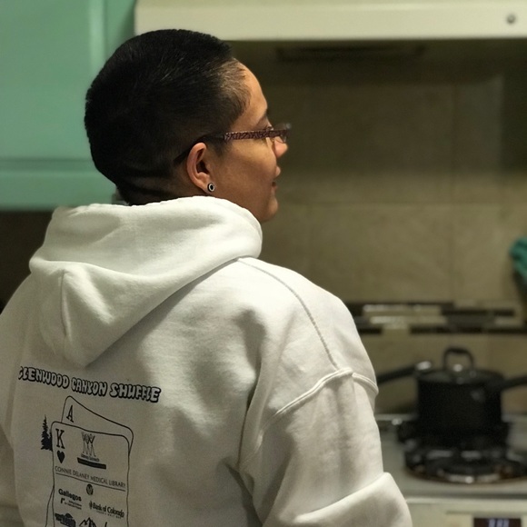 Meet your Posher, Yazmin - Picture 1 of 1